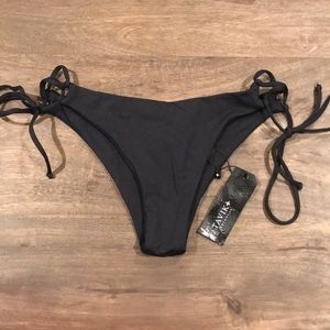 Tavik bikini bottoms - NWT - S